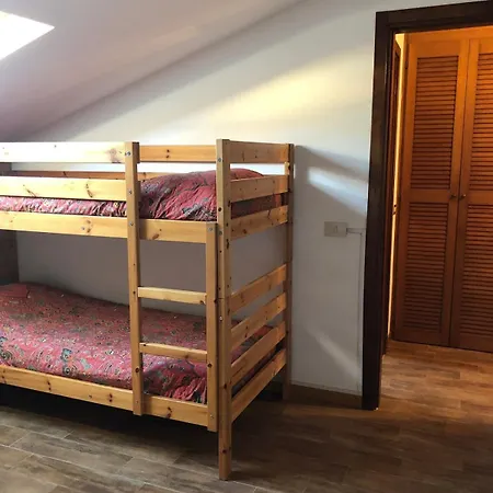Villino Riana Close To The Beach Of Marina Di Pietrasanta Apartment